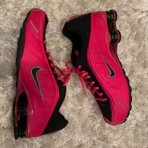 Women’s Nike Shox